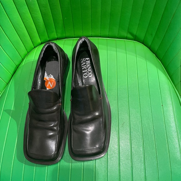 Brown Loafers 6.5/7 - Picture 2 of 3